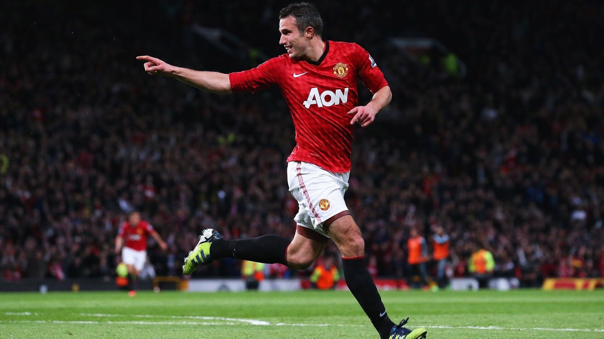 中美蝶泳前100米对比：美方领先更稳，美国百米蝶泳