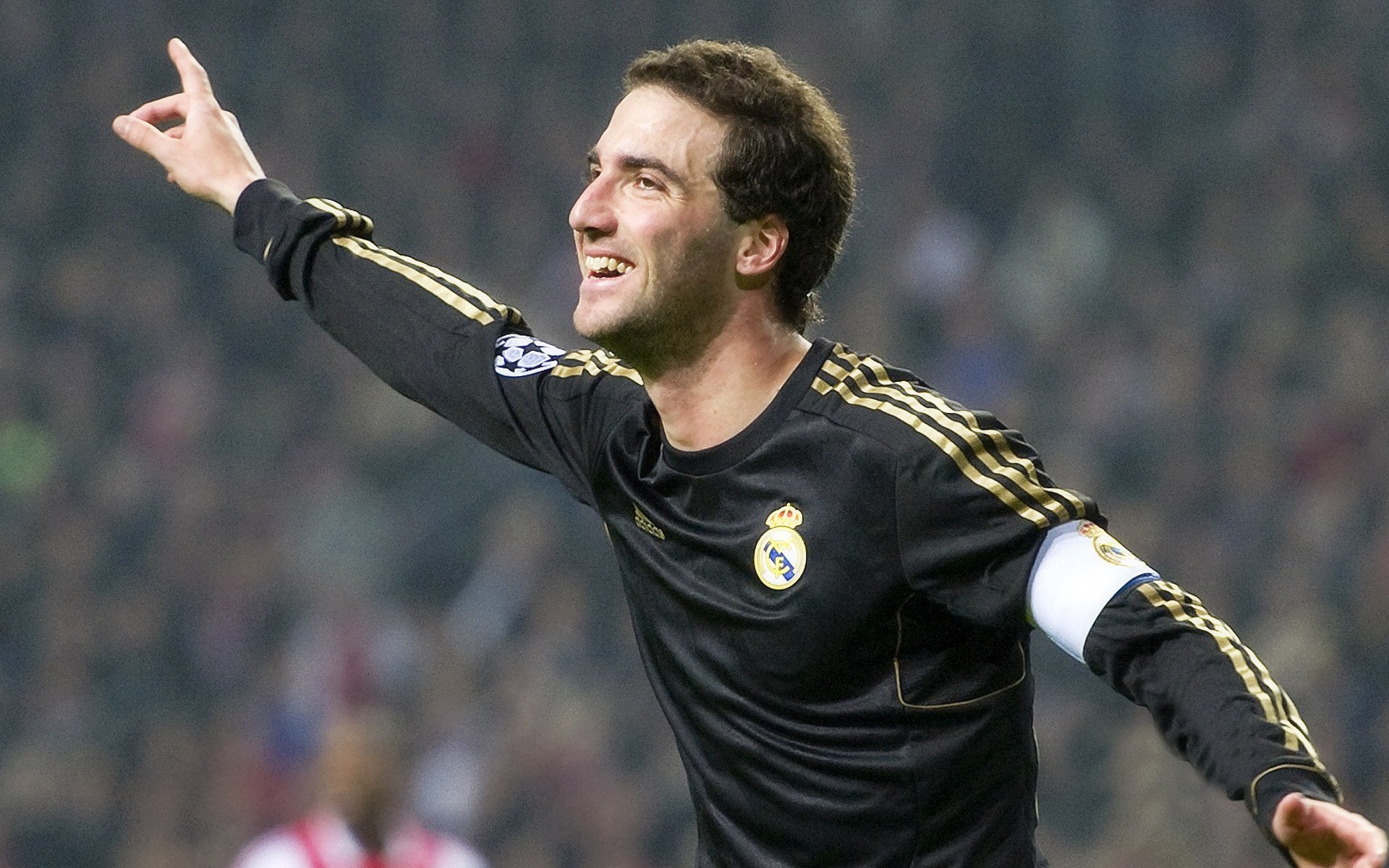 周末大战：五大联赛本轮最焦点比赛集锦，星期天联赛